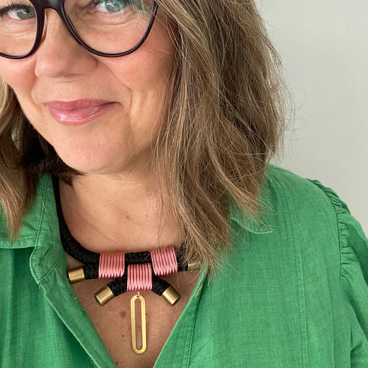 Thando necklace - pink