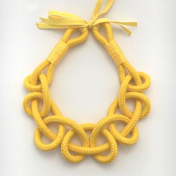 Twisted necklace - various