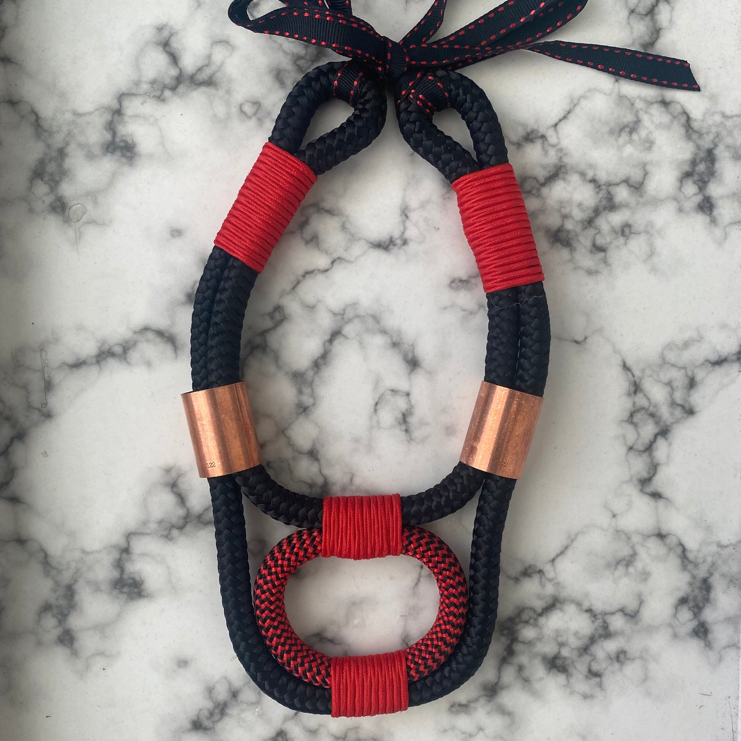 Lindi necklace - red
